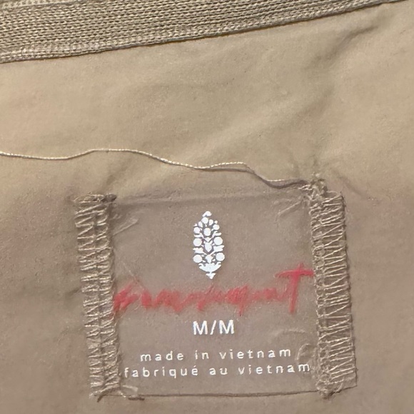 Women's Quilted Jacket - Tan - Picture 9 of 9